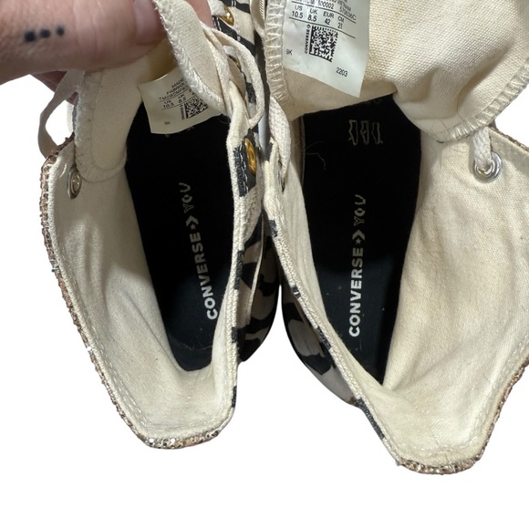 Custom Converse Zebra Stripe High-Top Sneakers With Gold Sparkles. 💖 - Picture 8 of 12